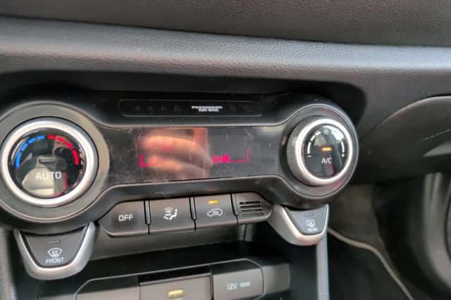 Kia Picanto (2021) thumbnail 11