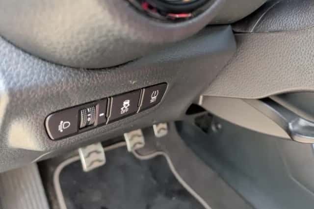 Kia Picanto (2021) thumbnail 16