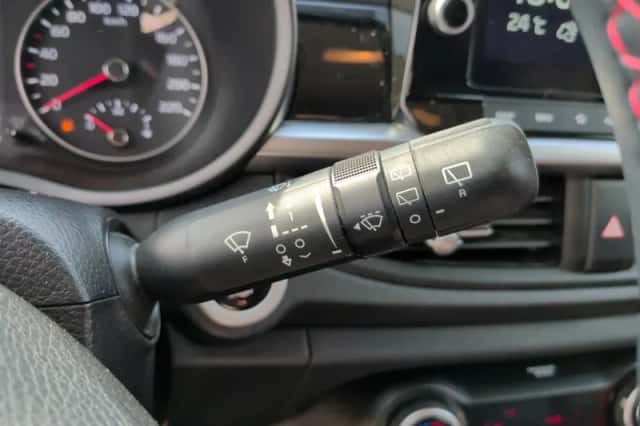 Kia Picanto (2021) thumbnail 17