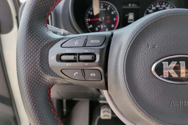 Kia Picanto (2021) thumbnail 20