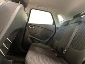 Renault Captur (2019) thumbnail 23
