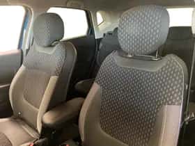Renault Captur (2019) thumbnail 25