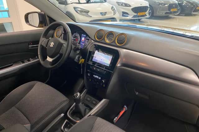 Suzuki Vitara (2020) thumbnail 10