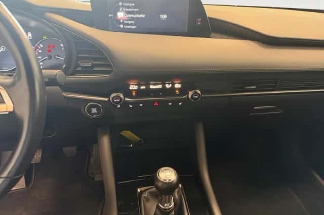 Mazda 3 (2019) thumbnail 19