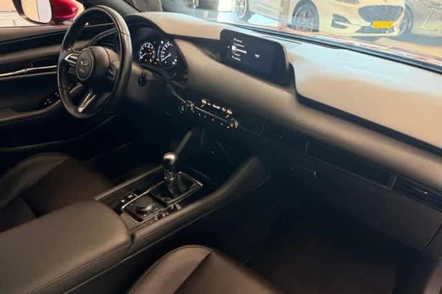 Mazda 3 (2019) thumbnail 26