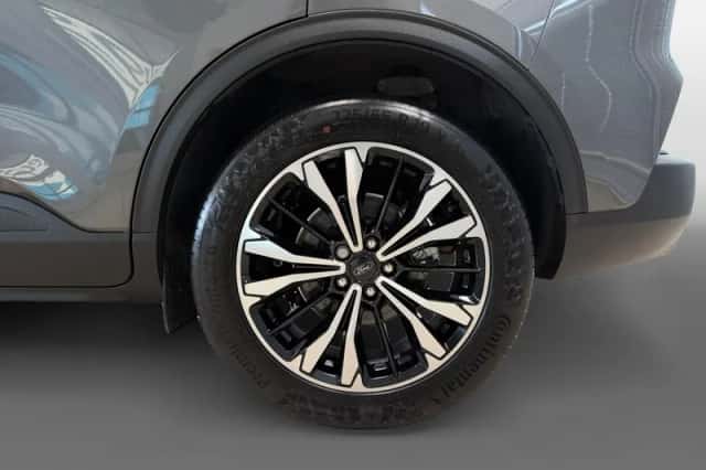 Ford Kuga (2020) thumbnail 8