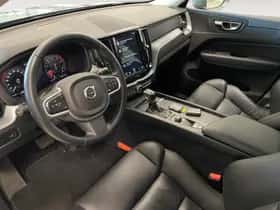 Volvo XC60 (2018) thumbnail 10