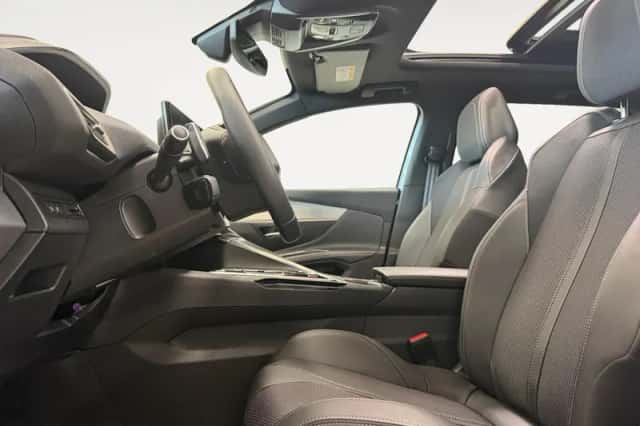 Peugeot 5008 (2024) thumbnail 12
