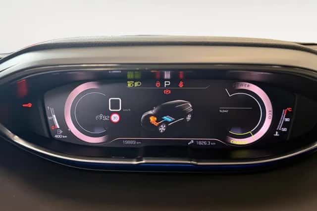 Peugeot 5008 (2024) thumbnail 15