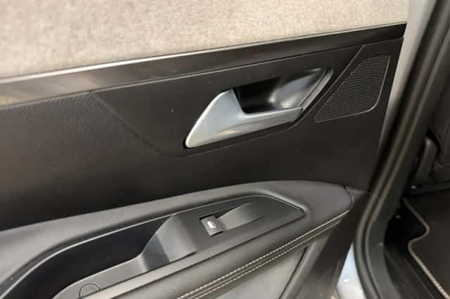 Peugeot 5008 (2024) thumbnail 36