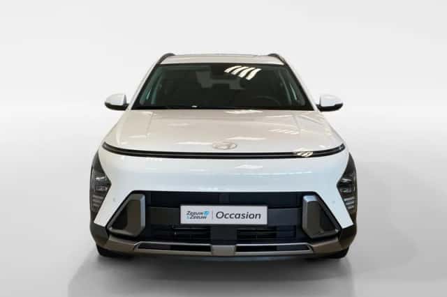 Hyundai Kona (2023) thumbnail 2
