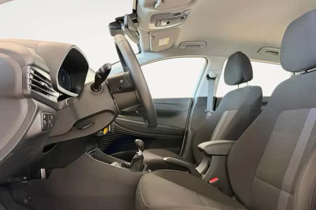 Hyundai i20 (2025) thumbnail 9