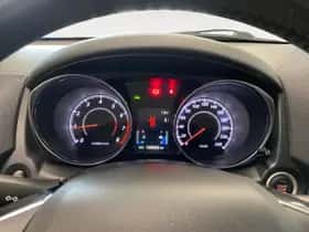 Mitsubishi ASX (2015) thumbnail 16