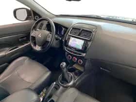 Mitsubishi ASX (2015) thumbnail 21