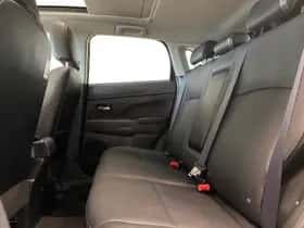 Mitsubishi ASX (2015) thumbnail 22