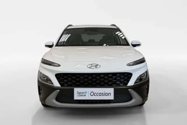 Hyundai Kona (2023) thumbnail 2