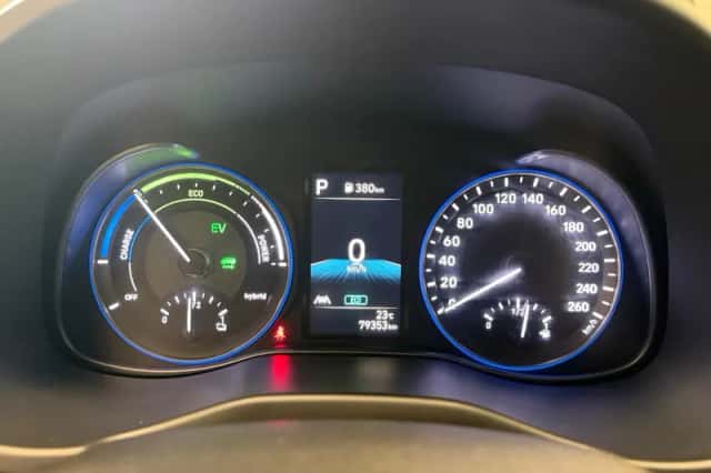 Hyundai Kona (2023) thumbnail 15