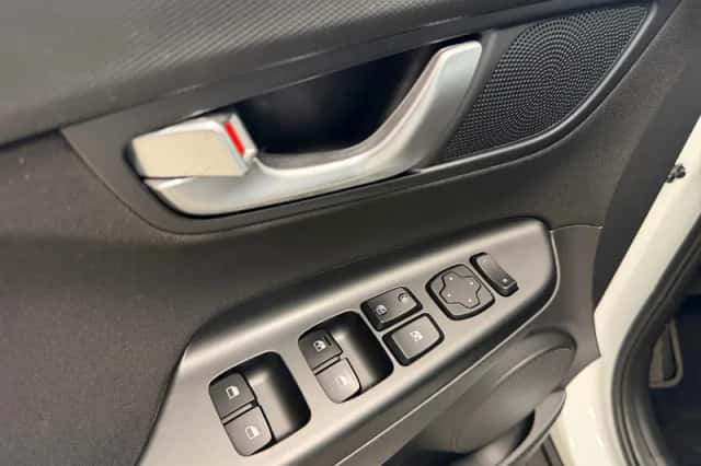 Hyundai Kona (2023) thumbnail 26