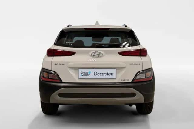 Hyundai Kona (2023) thumbnail 5