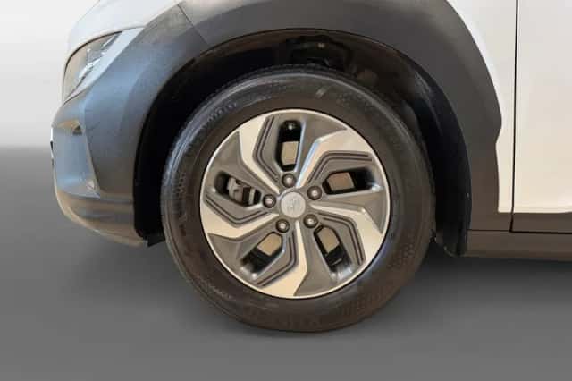 Hyundai Kona (2023) thumbnail 8