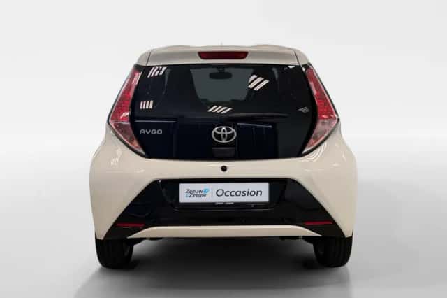 Toyota Aygo (2018) thumbnail 6