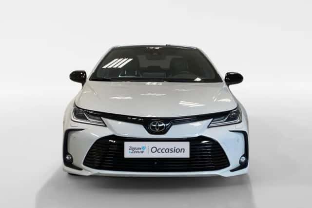 Toyota Corolla (2021) thumbnail 2