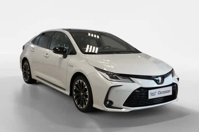 Toyota Corolla (2021) thumbnail 3
