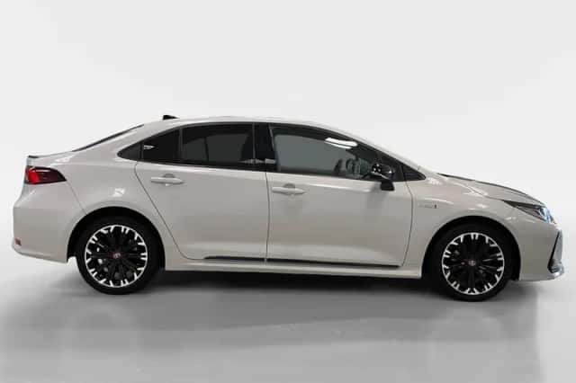 Toyota Corolla (2021) thumbnail 4