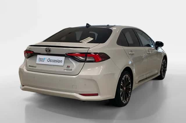 Toyota Corolla (2021) thumbnail 5