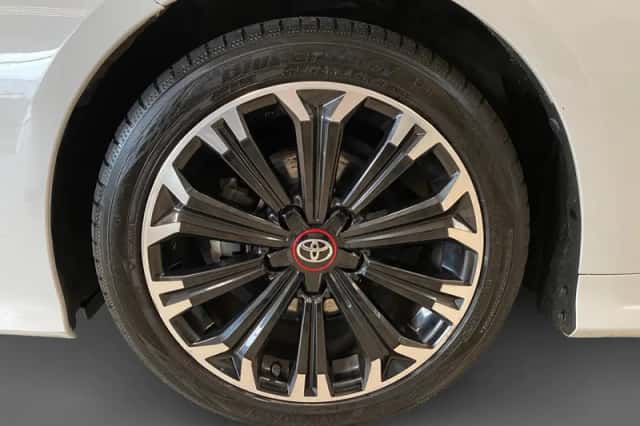 Toyota Corolla (2021) thumbnail 8
