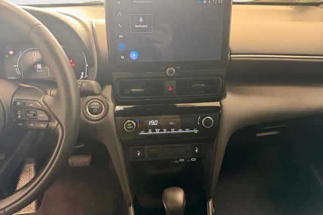 Toyota Yaris Cross (2025) thumbnail 15