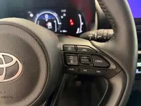 Toyota Yaris Cross (2025) thumbnail 24