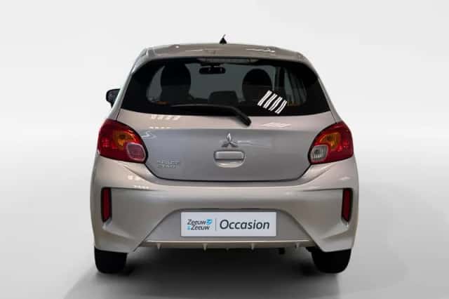Mitsubishi Space Star (2021) thumbnail 4