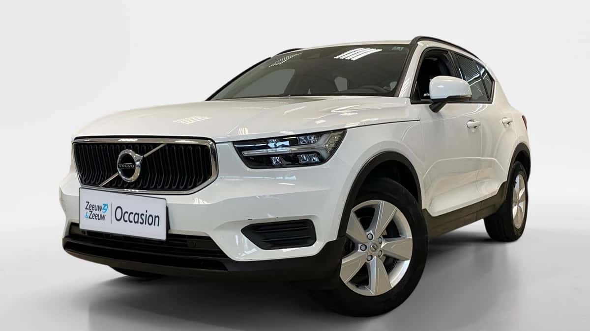 Volvo XC40 (2022) — foto 1