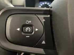 Volvo XC40 (2022) thumbnail 12