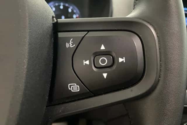 Volvo XC40 (2022) thumbnail 13