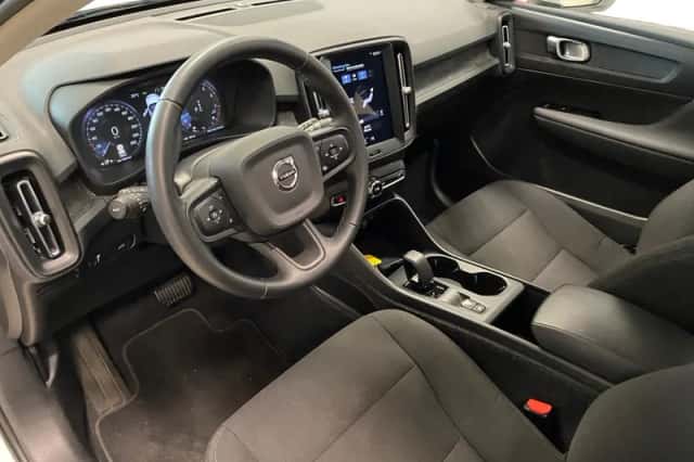 Volvo XC40 (2022) thumbnail 10