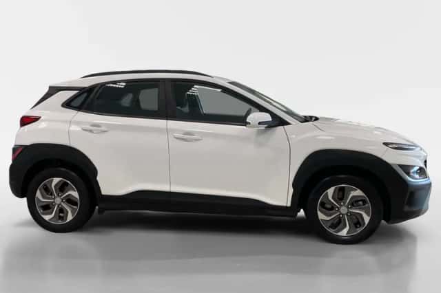 Hyundai Kona (2023) thumbnail 4