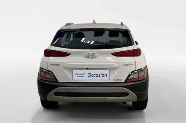 Hyundai Kona (2023) thumbnail 6