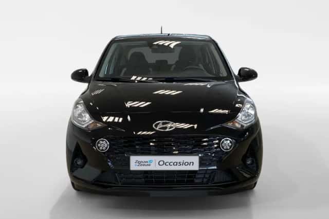 Hyundai i10 (2021) thumbnail 2