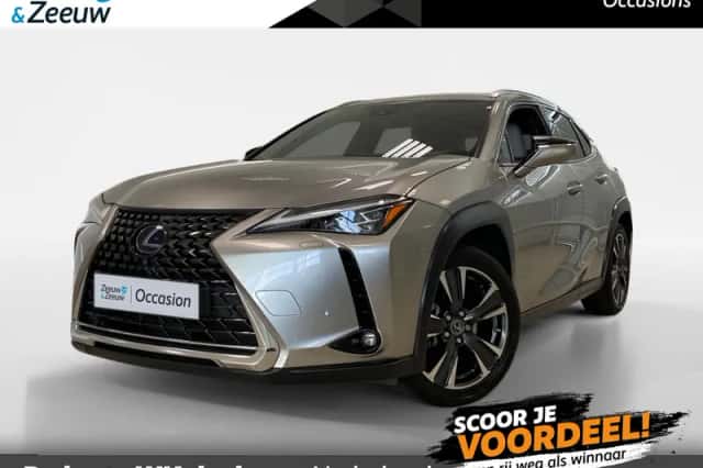 Lexus UX (2020) thumbnail 1