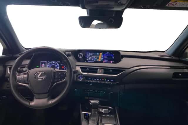 Lexus UX (2020) thumbnail 11