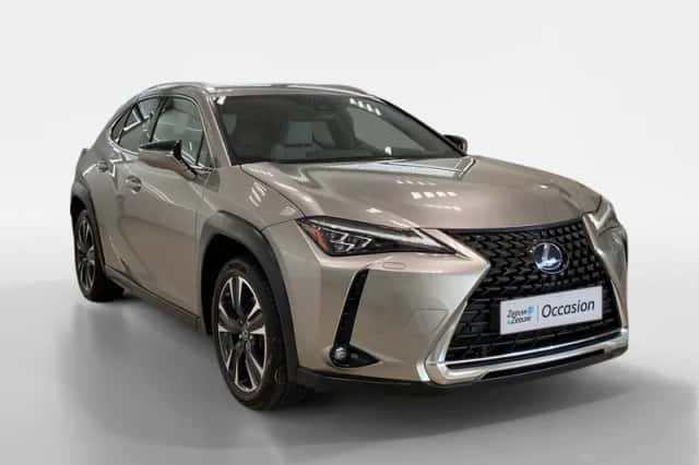 Lexus UX (2020) thumbnail 3