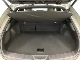 Lexus UX (2020) thumbnail 26