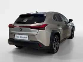 Lexus UX (2020) thumbnail 5