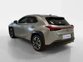 Lexus UX (2020) thumbnail 7