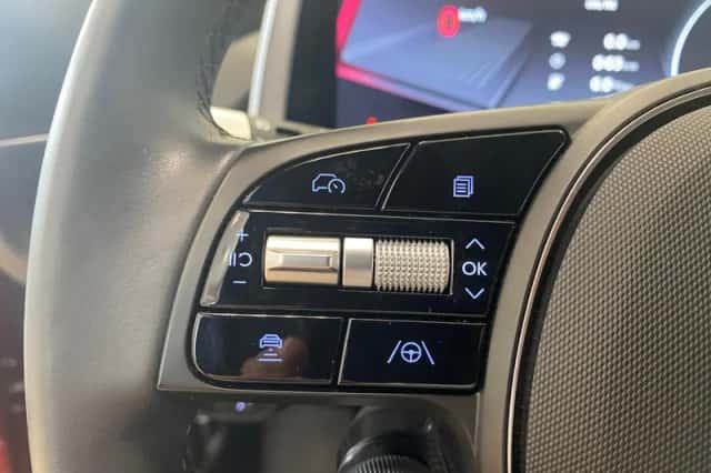 Hyundai Ioniq 6 (2023) thumbnail 18