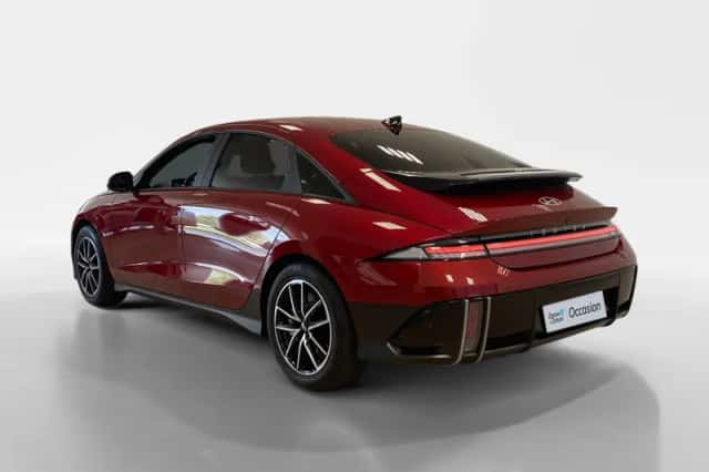 Hyundai Ioniq 6 (2023) thumbnail 5