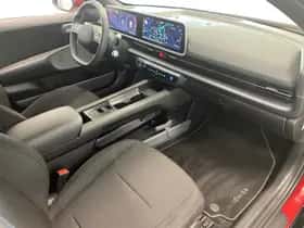 Hyundai Ioniq 6 (2023) thumbnail 10