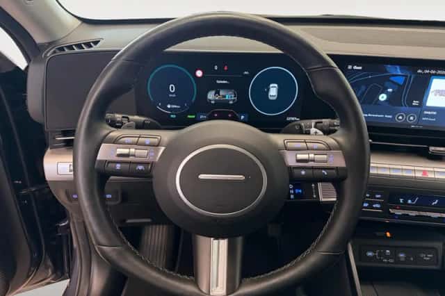 Hyundai Kona (2023) thumbnail 14